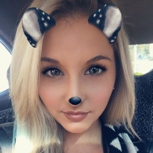 Meet your Posher, Alyssa